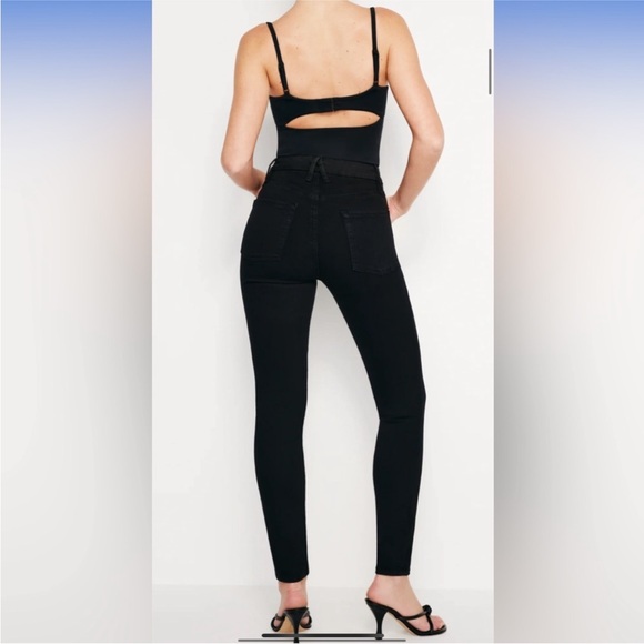 NWT Good American Good Legs Skinny Jeans Black Size 12/31 - Picture 2 of 2